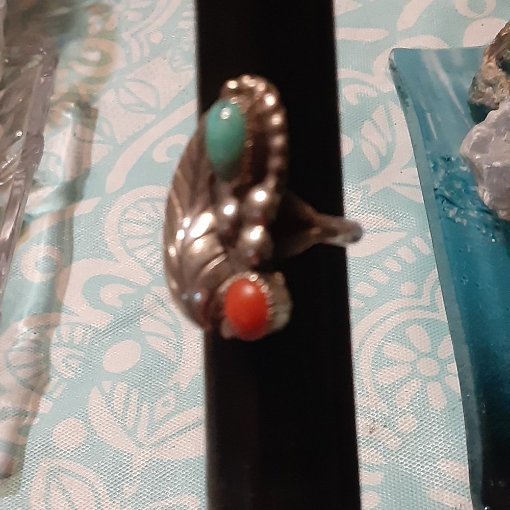 Vintage Navajo Turquoise & Coral Ring Sz 7 - Picture 3 of 4